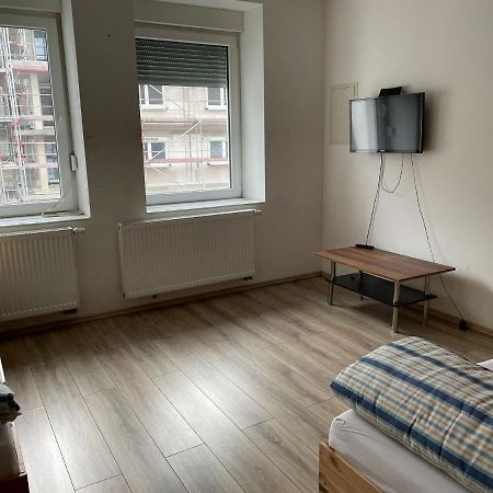 Monteur-Apartment Am Bahnhof Muhlheim am Main Eksteriør bilde