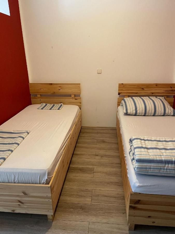 Monteur-Apartment Am Bahnhof Muhlheim am Main Eksteriør bilde