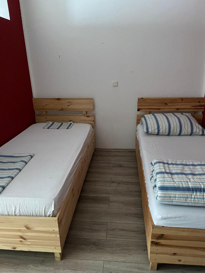 Monteur-Apartment Am Bahnhof Muhlheim am Main Eksteriør bilde